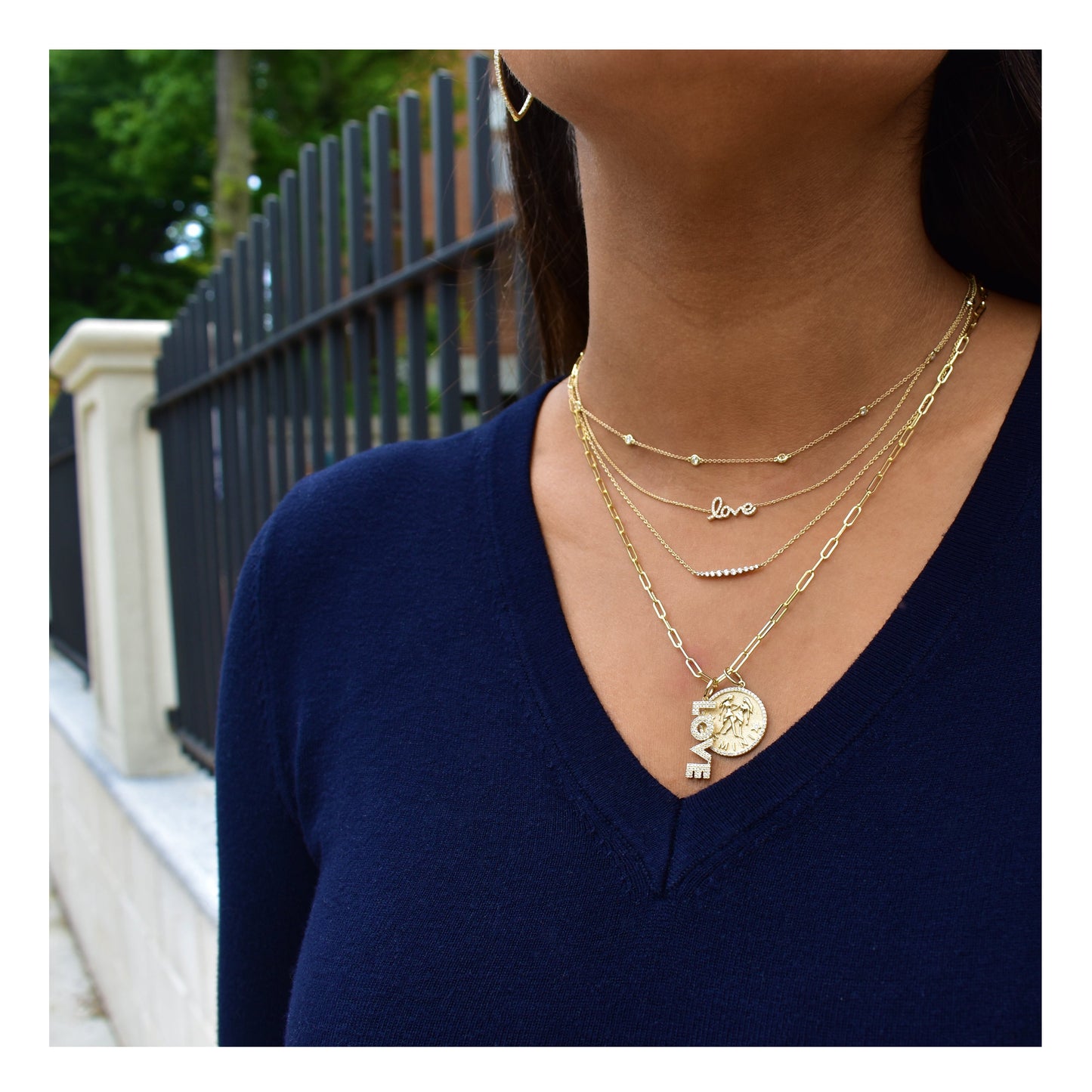 14k Gold & Diamond Curved Bar Necklace - 0.16ct